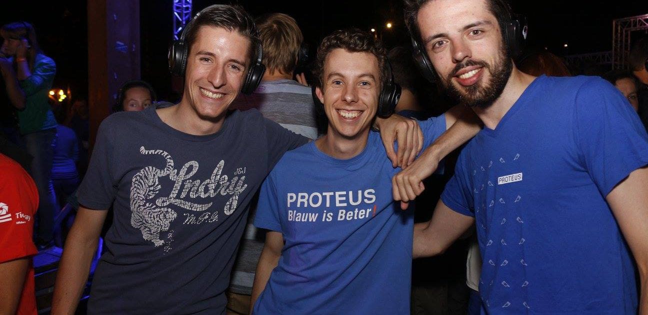 Jaarlijks silent studenten disco roeivereniging Proteus-Eretes Delft